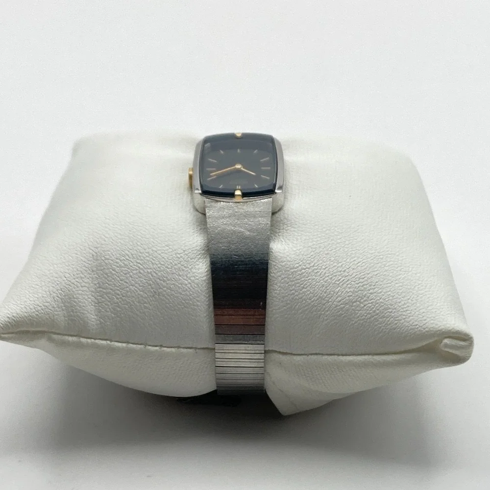 Vintage Seiko Women's Watch Tank 17mm Silver Tone 1400-8500 New Battery 6.25